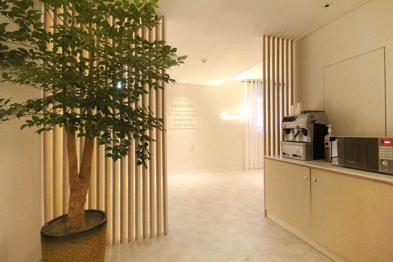Hotel Londoner Hwamyeong Busan Buitenkant foto