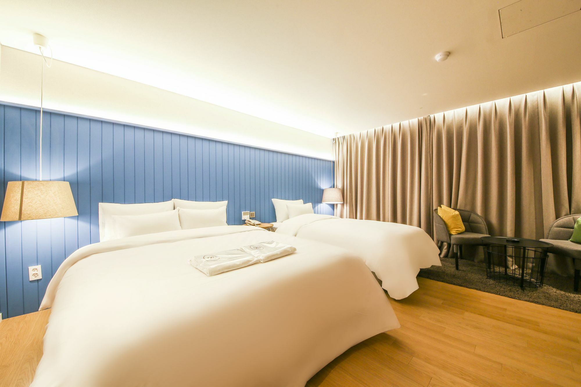 Hotel Londoner Hwamyeong Busan Buitenkant foto