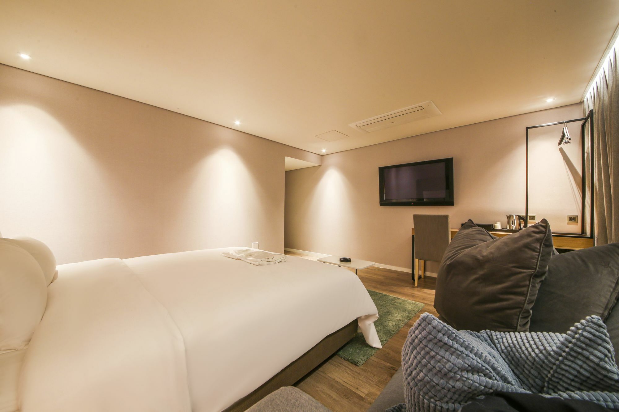 Hotel Londoner Hwamyeong Busan Buitenkant foto