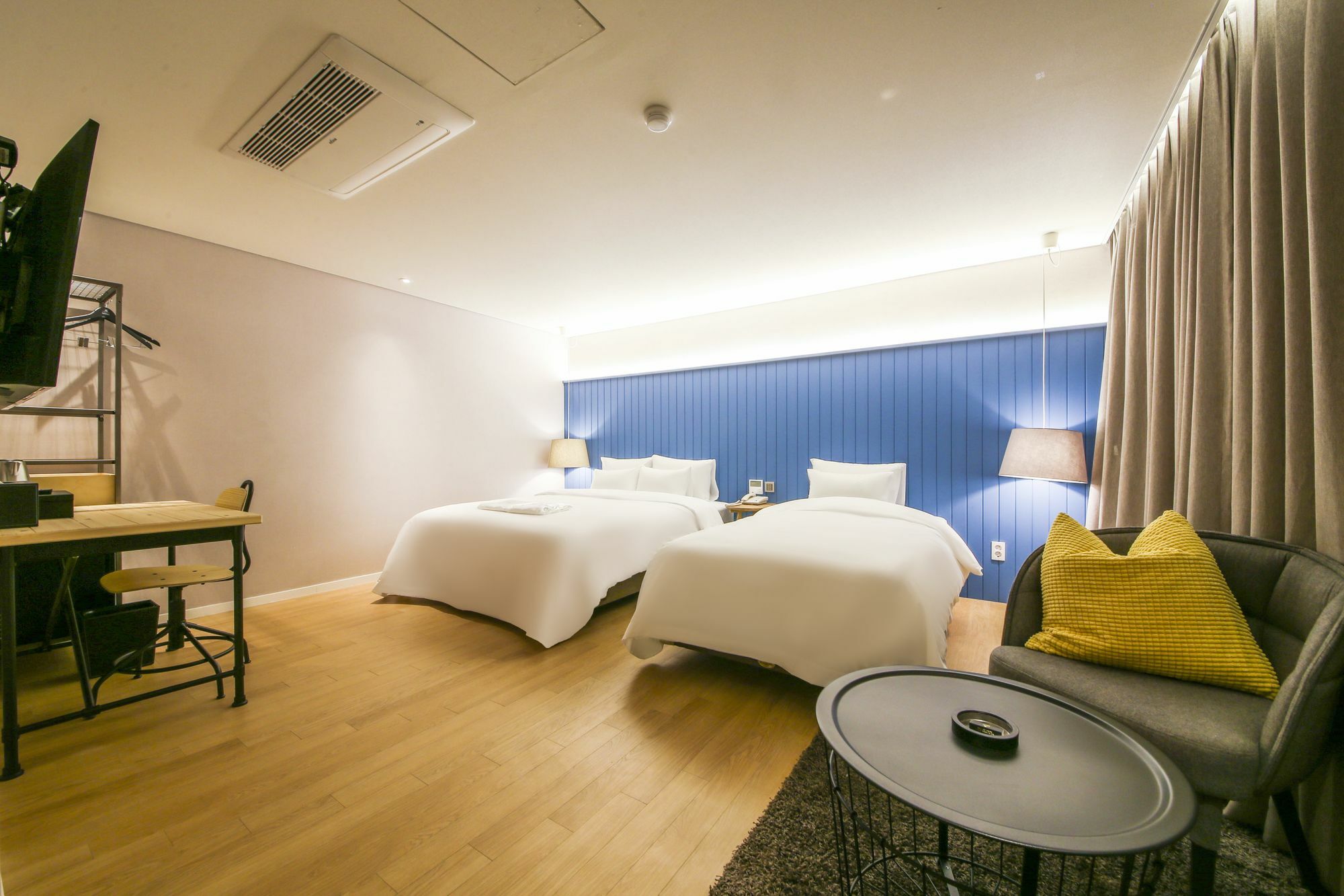 Hotel Londoner Hwamyeong Busan Buitenkant foto