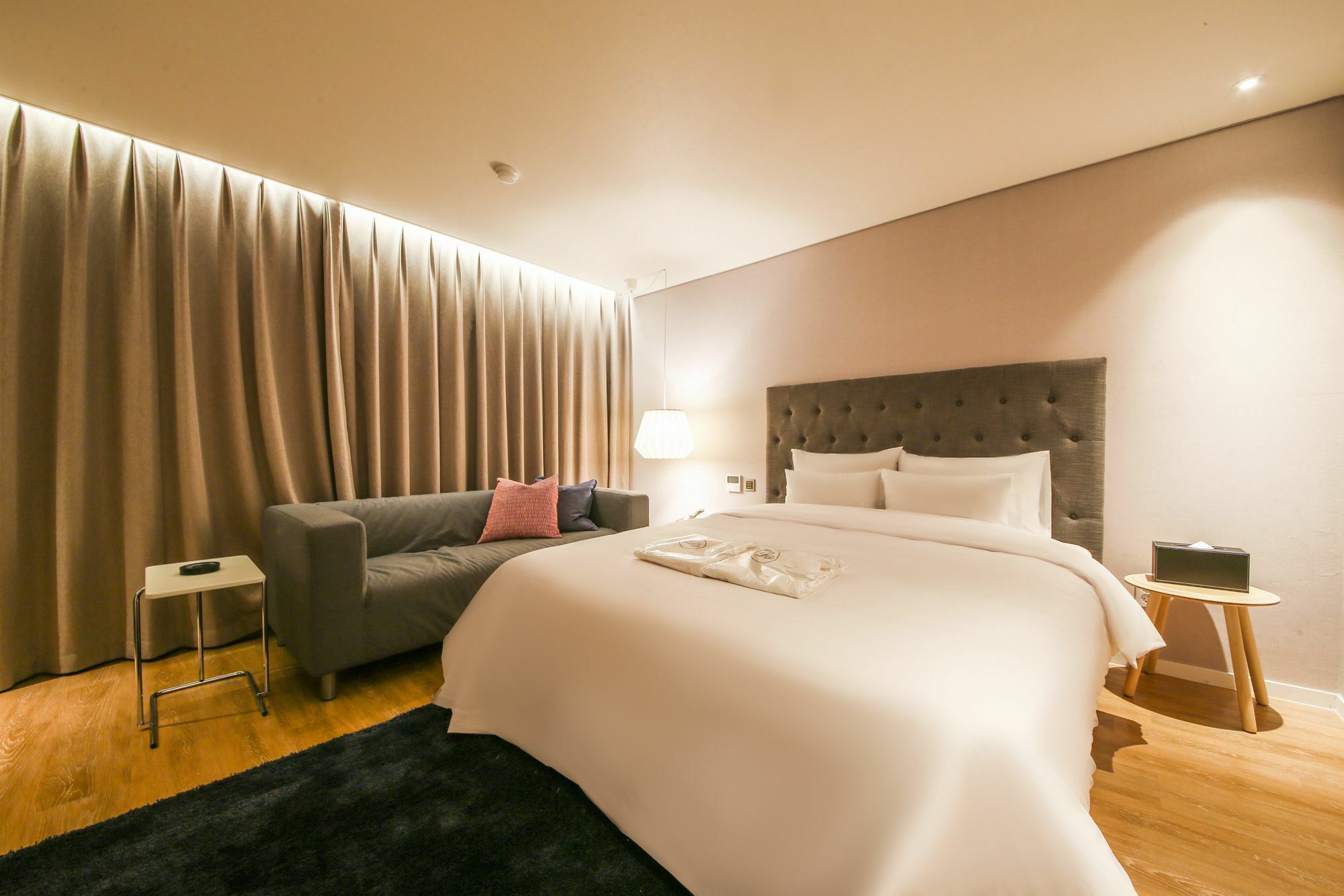 Hotel Londoner Hwamyeong Busan Buitenkant foto
