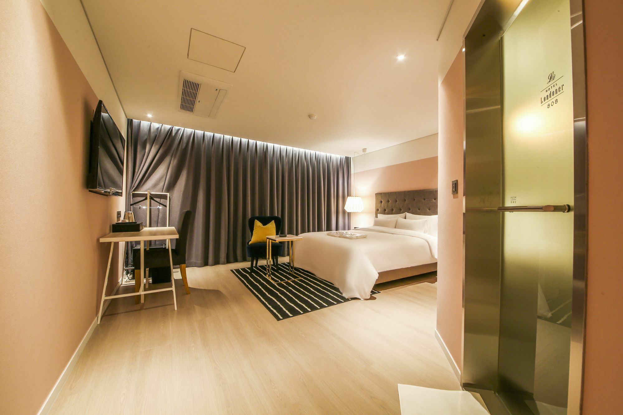 Hotel Londoner Hwamyeong Busan Buitenkant foto