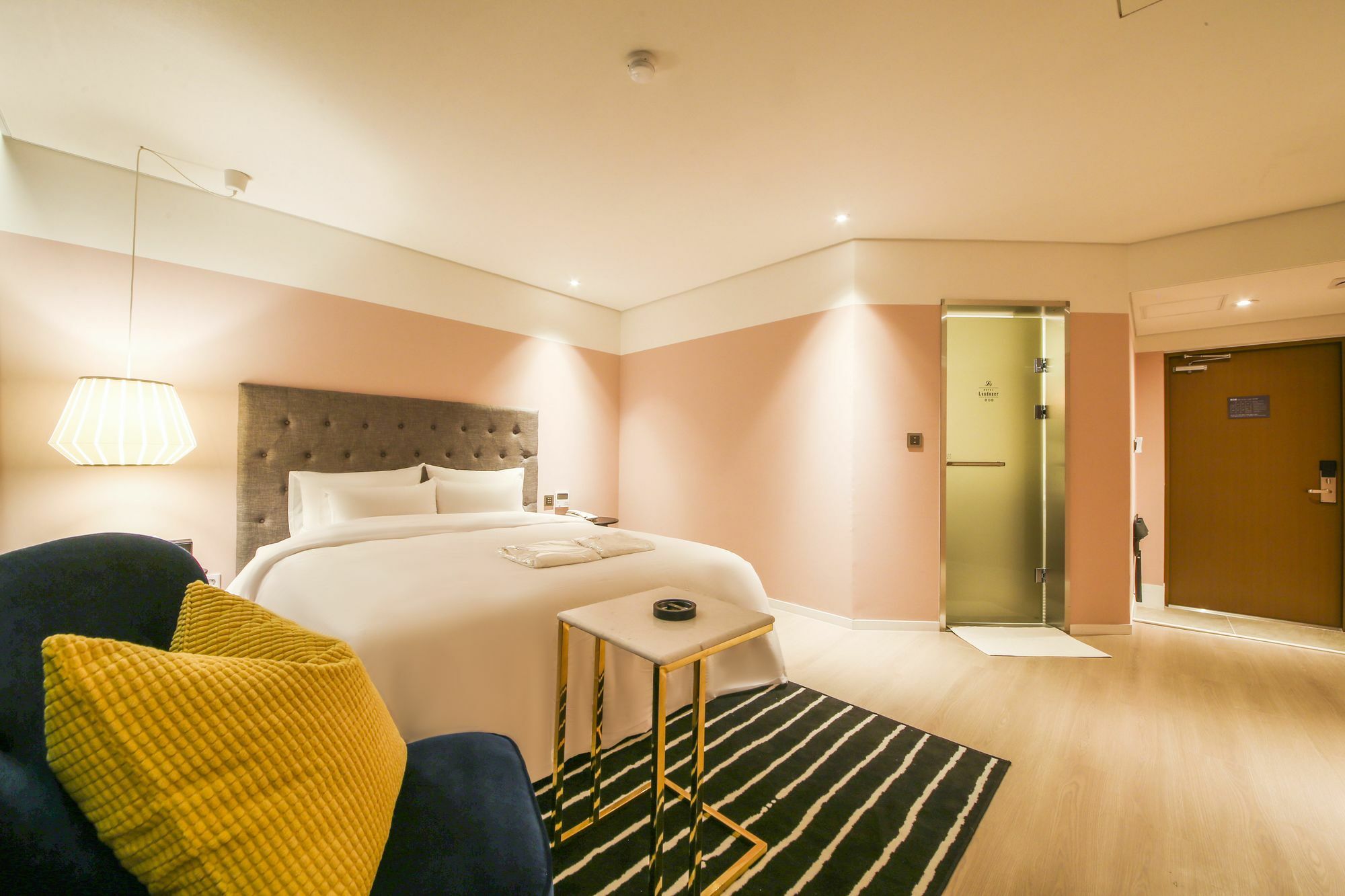 Hotel Londoner Hwamyeong Busan Buitenkant foto