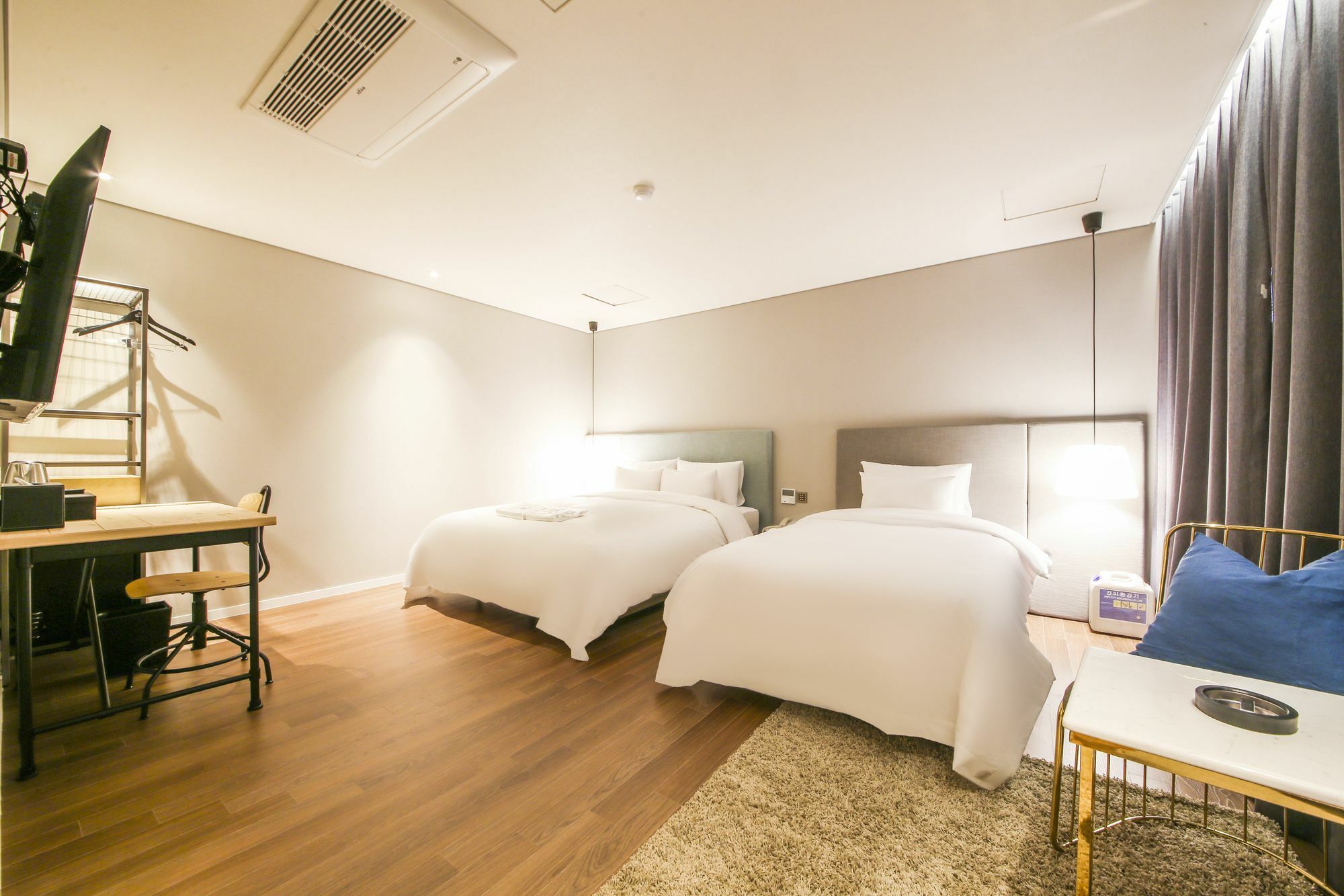 Hotel Londoner Hwamyeong Busan Buitenkant foto